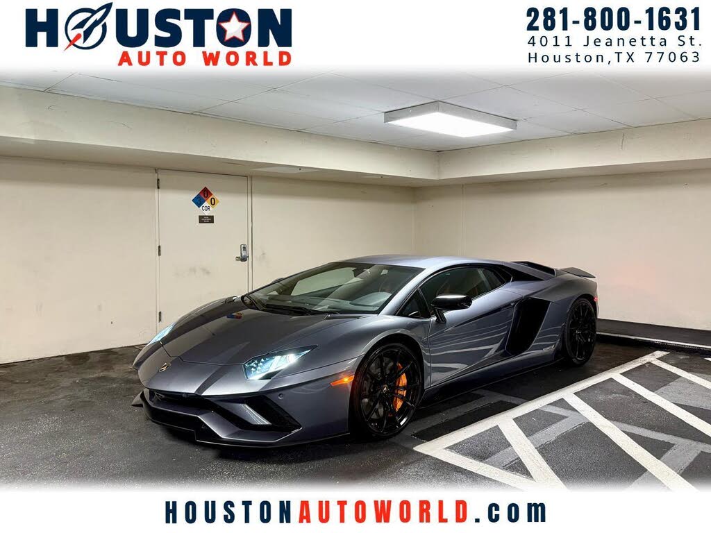 2018 Lamborghini Aventador LP 740-4 S Coupe AWD - $399,995