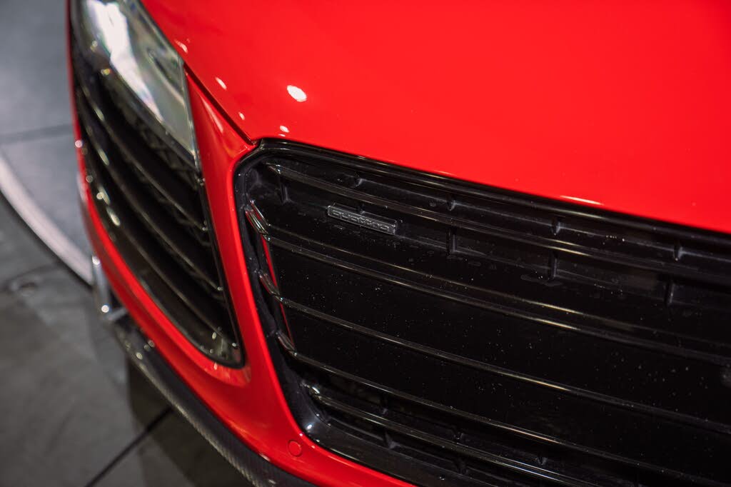 2015 Audi R8 quattro V8 Coupe AWD photo 11 of 24