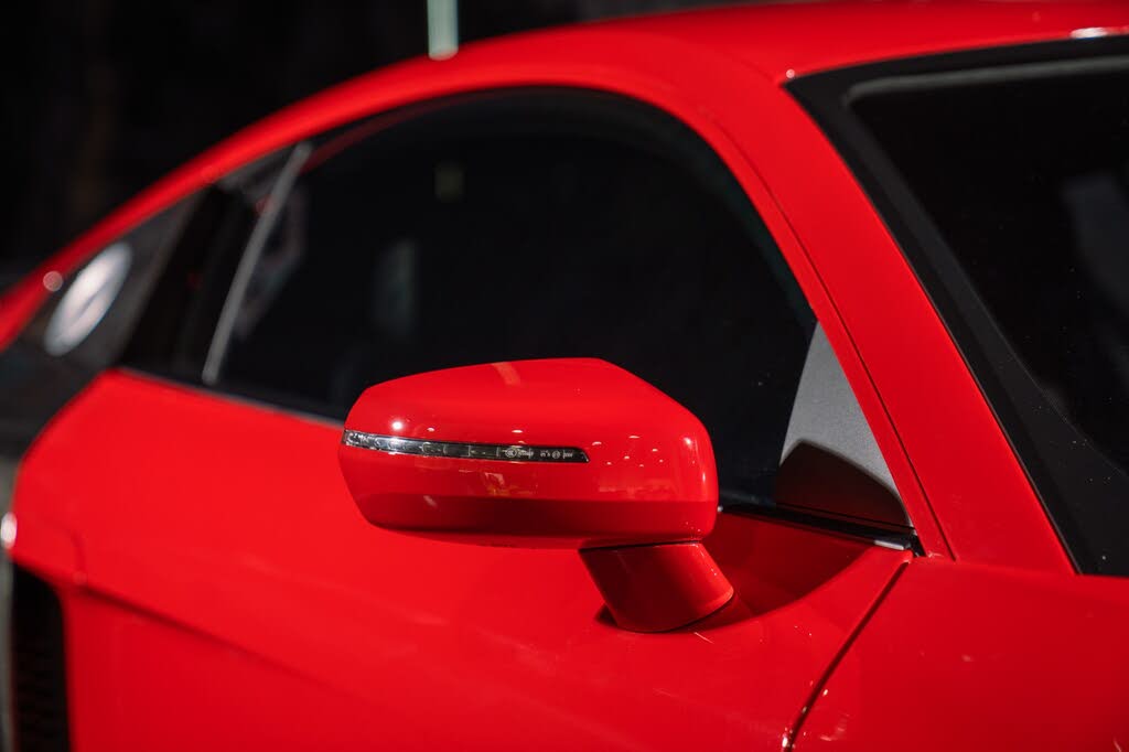 2015 Audi R8 quattro V8 Coupe AWD photo 17 of 24