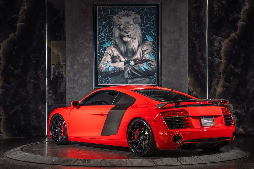 2015 Audi R8 quattro V8 Coupe AWD photo 4 of 24
