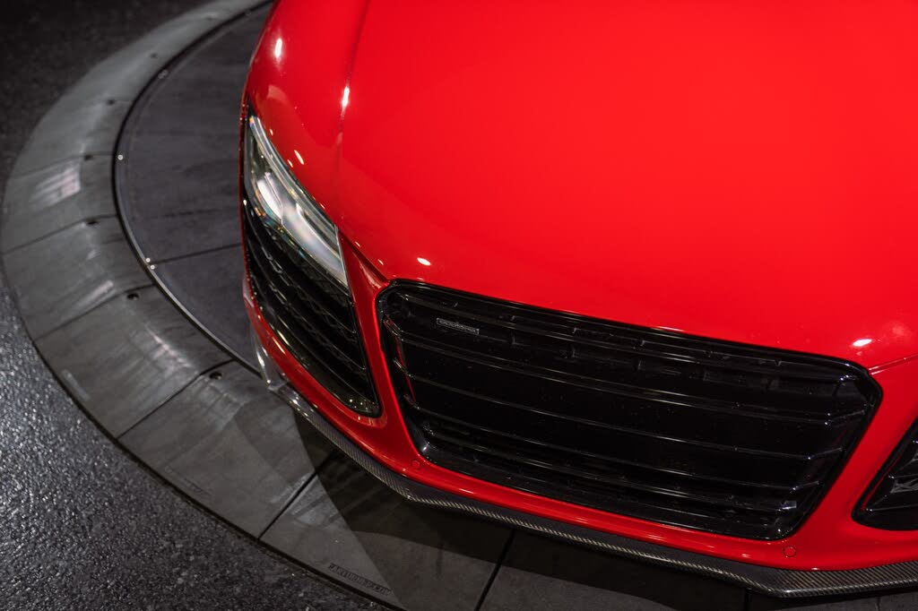 2015 Audi R8 quattro V8 Coupe AWD photo 10 of 24