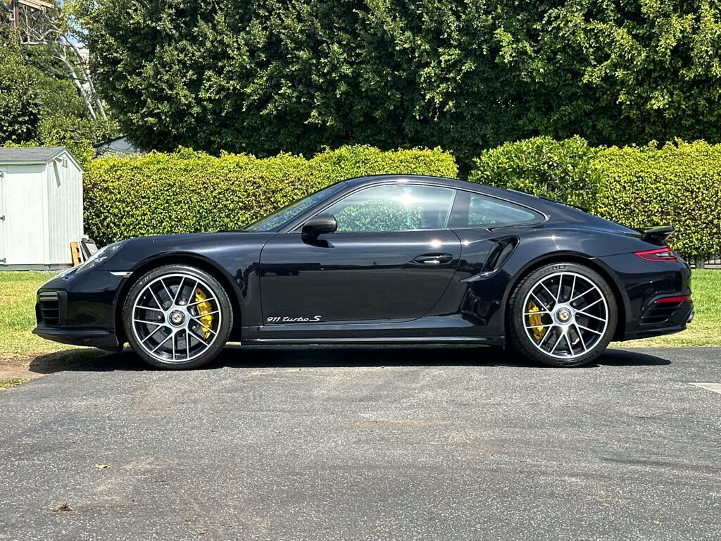 2017 Porsche 911 Turbo S Coupe AWD photo 2 of 24