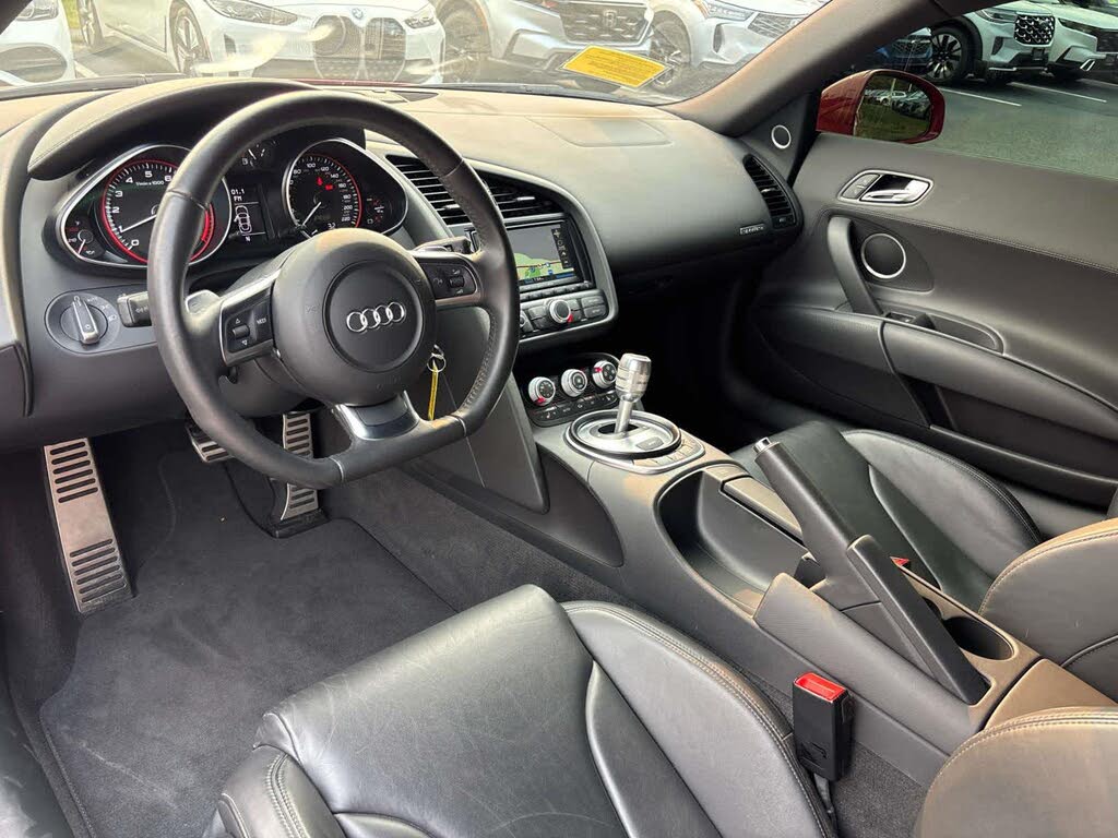 2012 Audi R8 5.2 quattro Coupe AWD photo 11 of 24