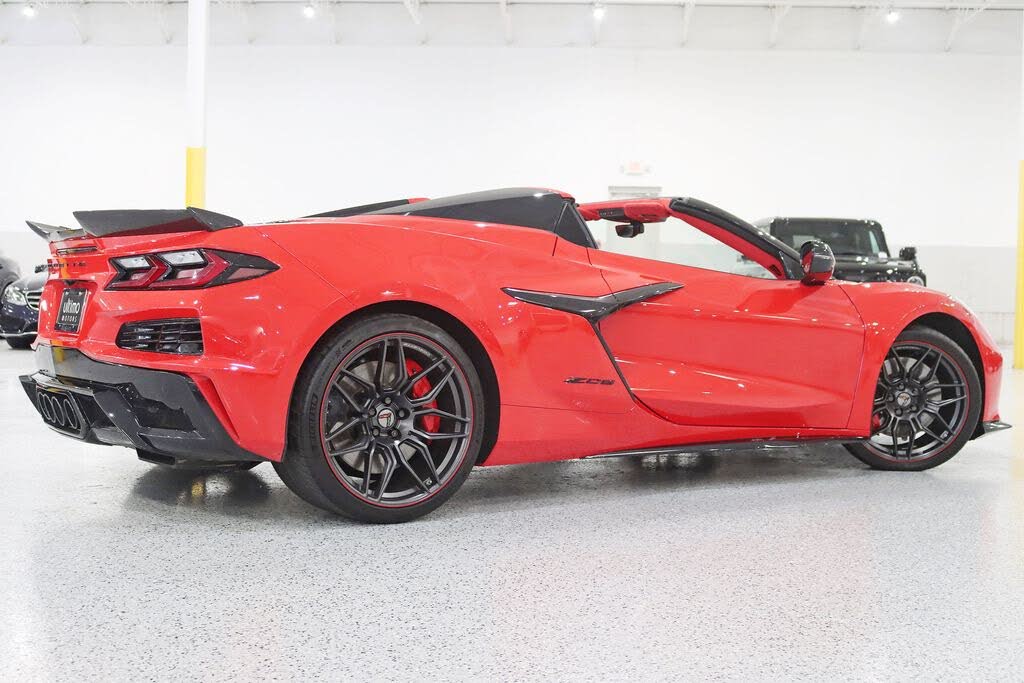 2023 Chevrolet Corvette Z06 3LZ Convertible RWD photo 11