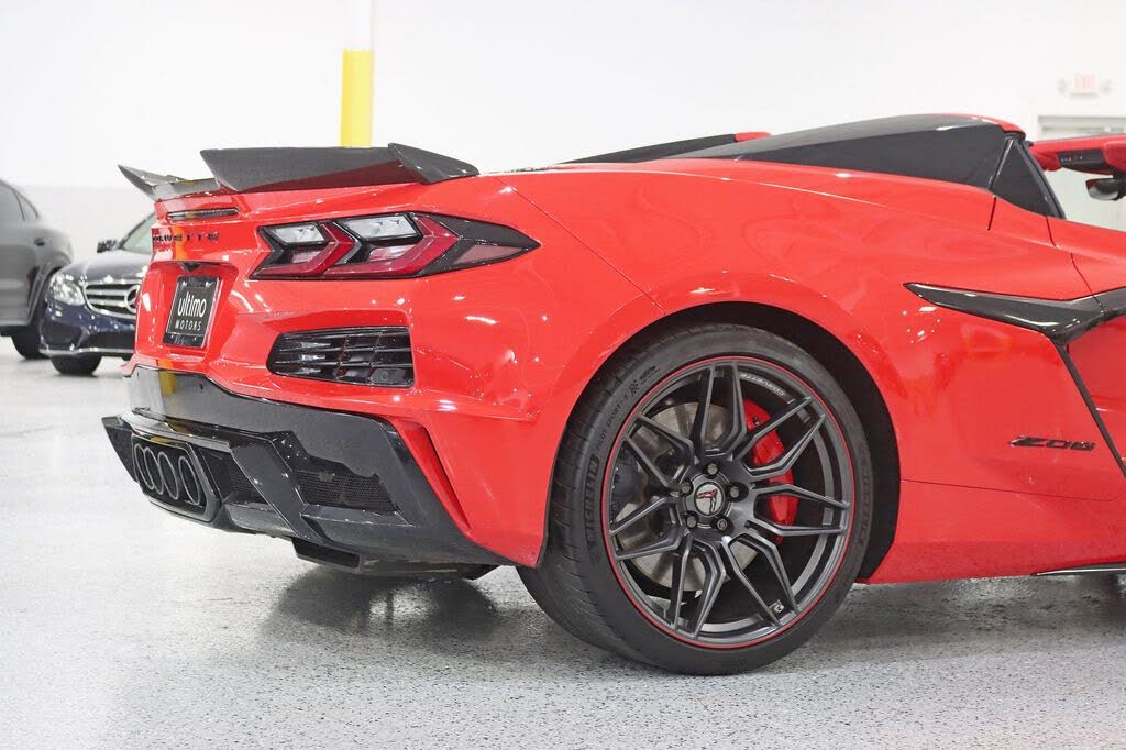 2023 Chevrolet Corvette Z06 3LZ Convertible RWD photo 12