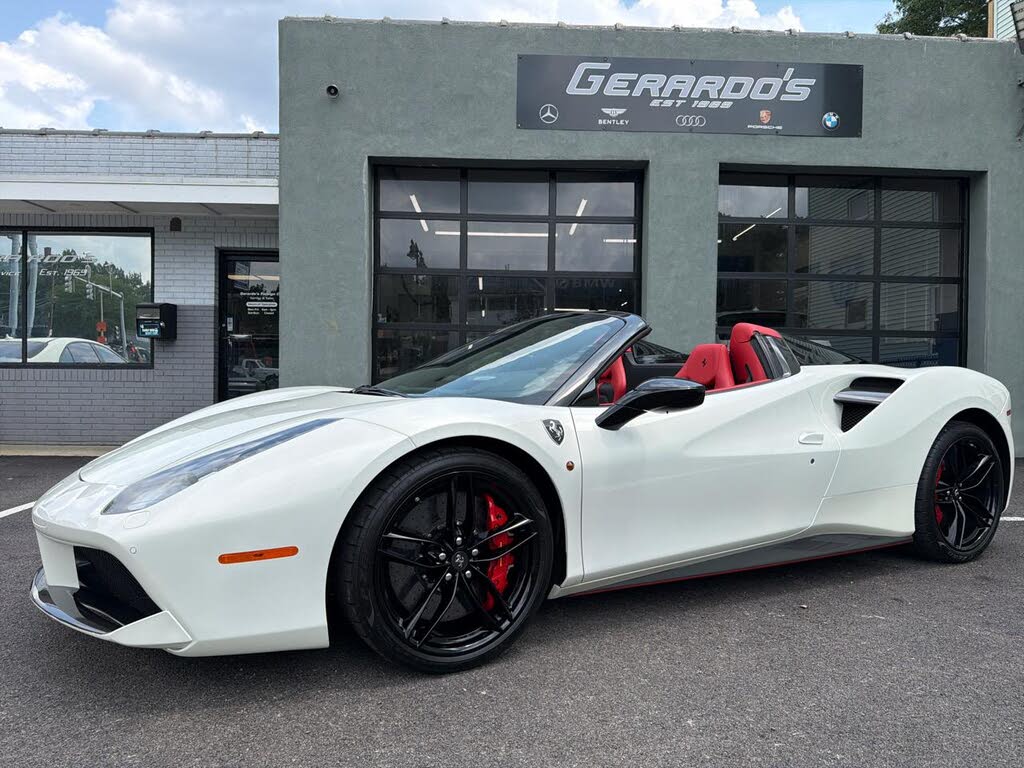 2018 Ferrari 488 Spider RWD - $459,000
