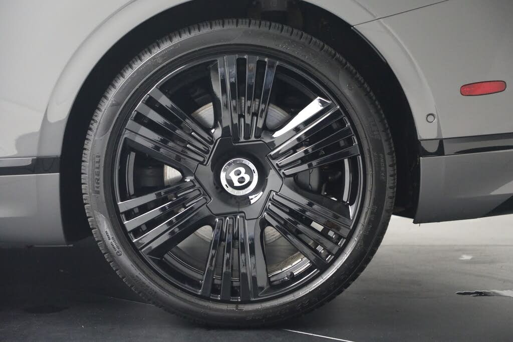 2026 Bentley Continental GTC Azure AWD photo 19