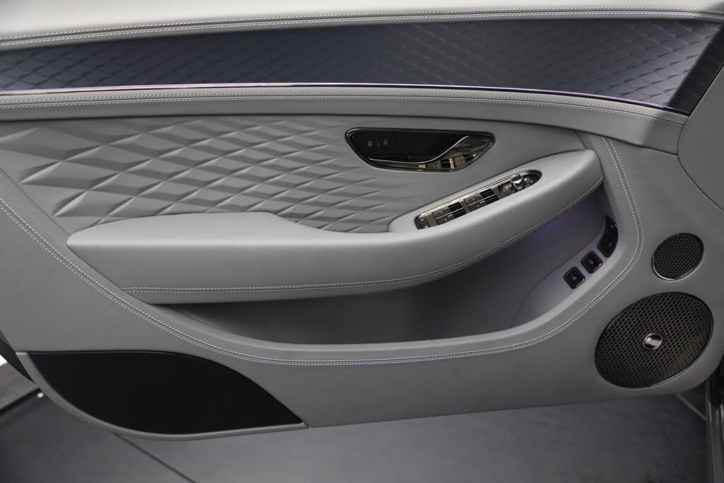 2026 Bentley Continental GTC Azure AWD photo 22