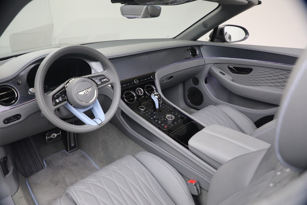2026 Bentley Continental GTC Azure AWD photo 23