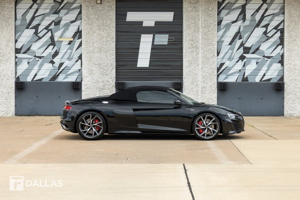 2021 Audi R8 V10 Spyder RWD photo 17 of 24