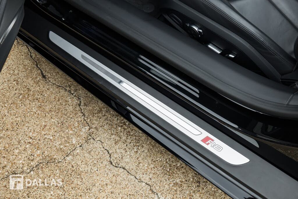 2021 Audi R8 V10 Spyder RWD photo 20 of 24