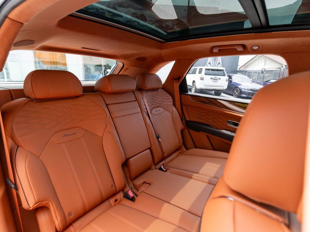 2026 Bentley Bentayga Hybrid Azure AWD photo 20