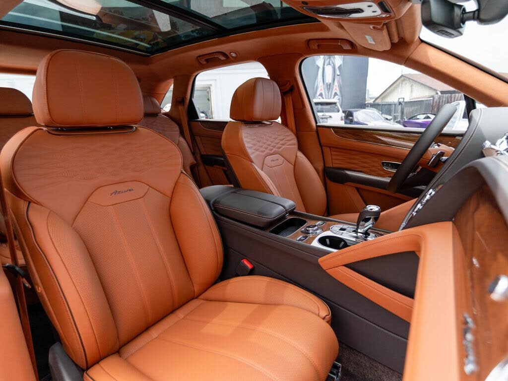 2026 Bentley Bentayga Hybrid Azure AWD photo 23