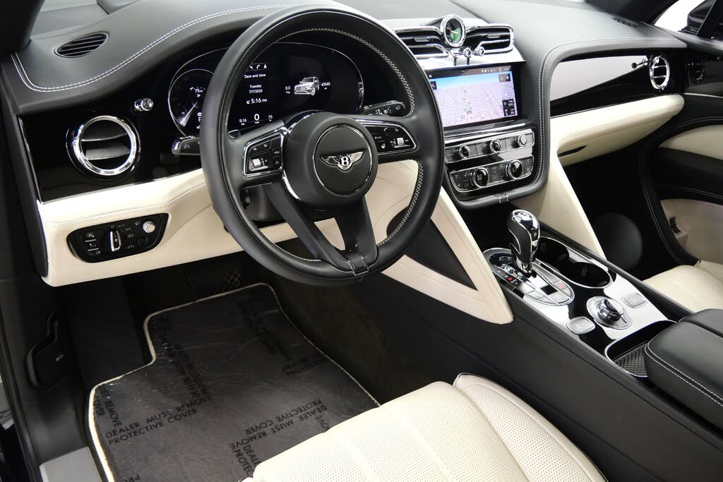 2023 Bentley Bentayga V8 AWD photo 13
