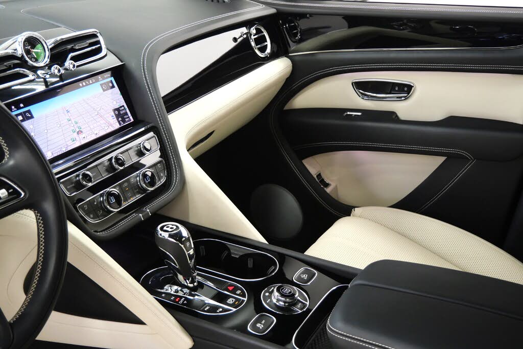 2023 Bentley Bentayga V8 AWD photo 17