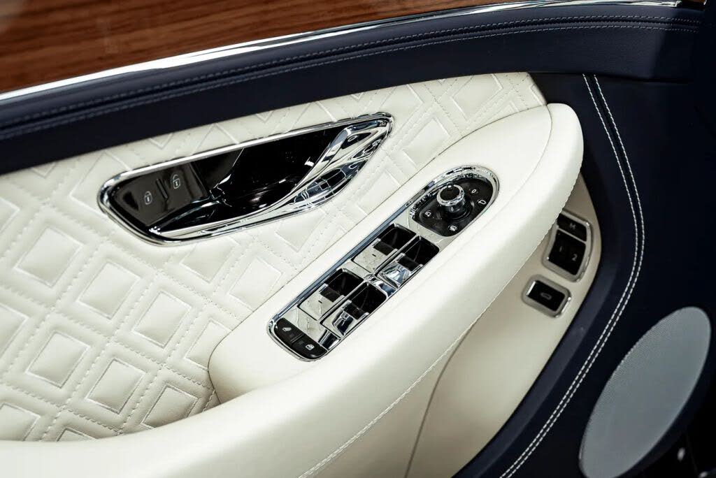 2022 Bentley Continental GTC V8 AWD photo 21