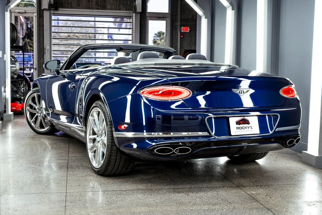 2022 Bentley Continental GTC V8 AWD photo 8