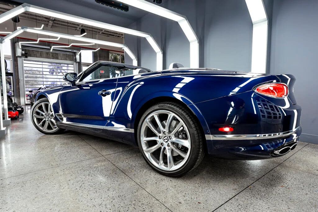 2022 Bentley Continental GTC V8 AWD photo 9