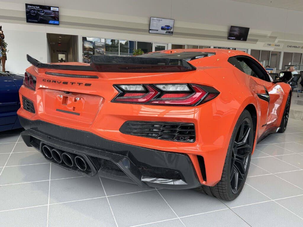 2025 Chevrolet Corvette Z06 1LZ Coupe RWD photo 21