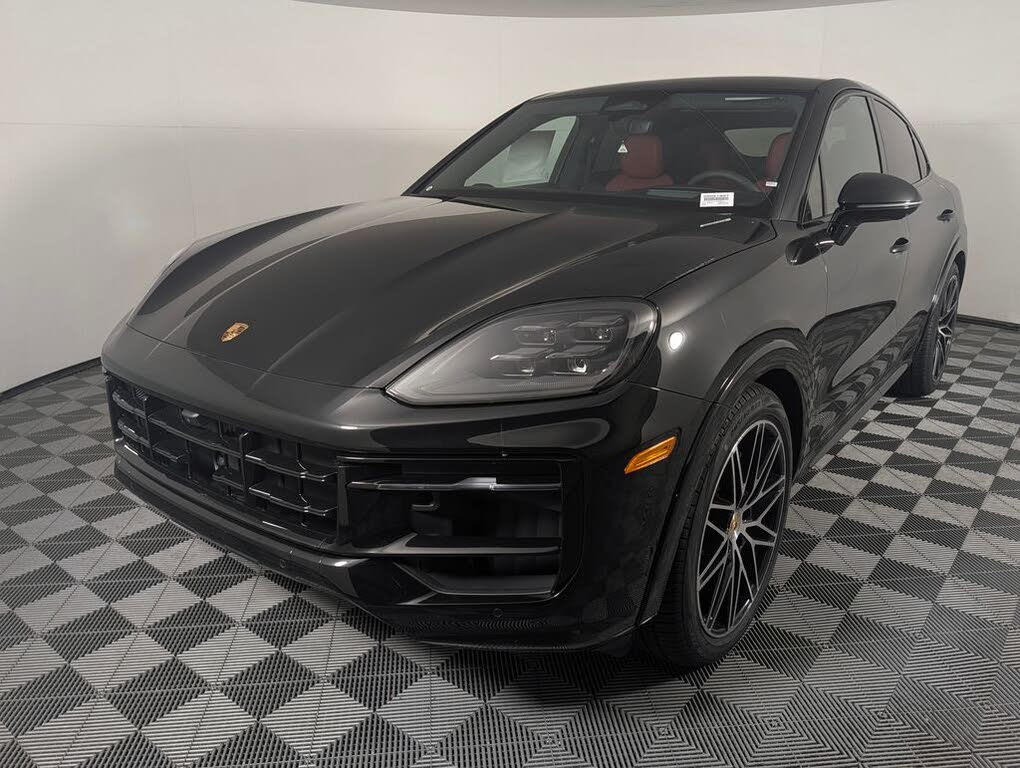2026 Porsche Cayenne Coupe GTS AWD