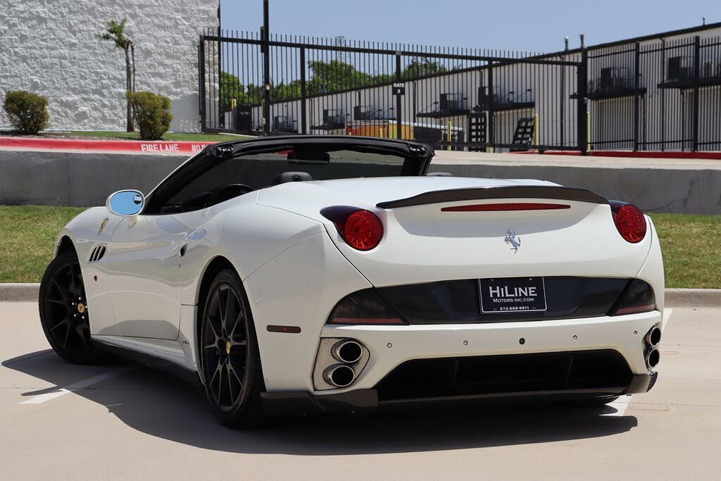 2014 Ferrari California Roadster photo 15