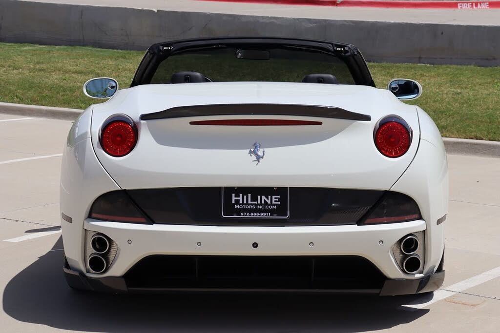 2014 Ferrari California Roadster photo 17