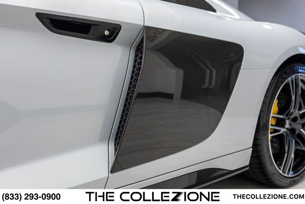 2020 Audi R8 quattro V10 Performance Coupe AWD photo 16 of 24
