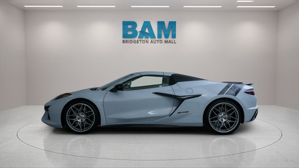 2024 Chevrolet Corvette Z06 3LZ Convertible RWD photo 4