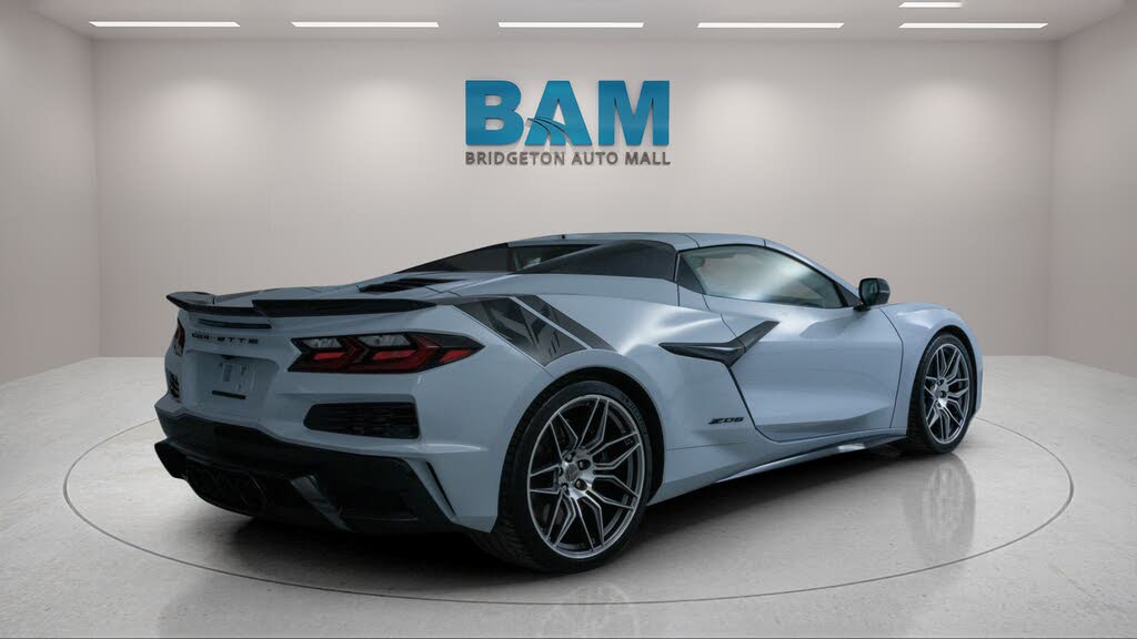 2024 Chevrolet Corvette Z06 3LZ Convertible RWD photo 7