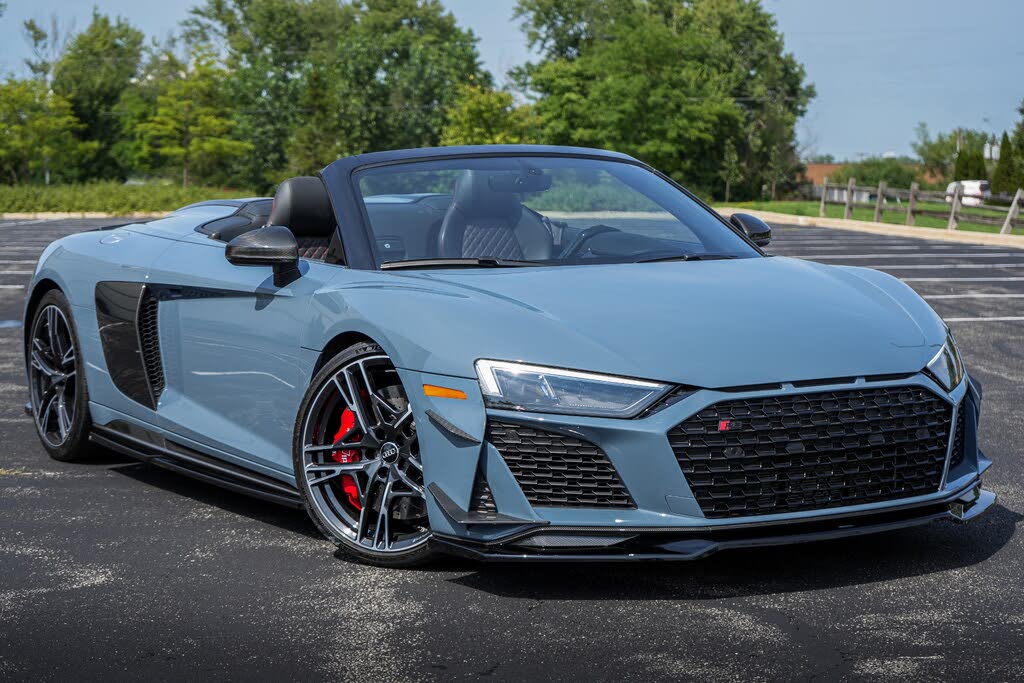 2020 Audi R8 quattro V10 Performance Spyder AWD photo 2 of 24