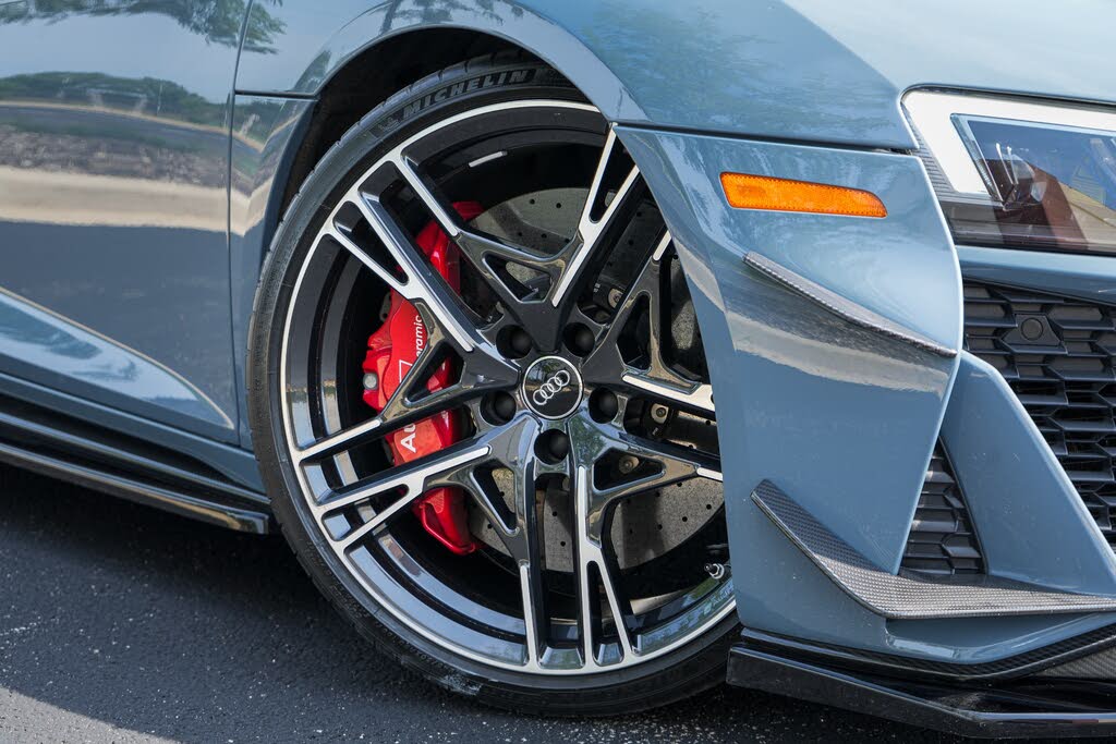 2020 Audi R8 quattro V10 Performance Spyder AWD photo 13 of 24
