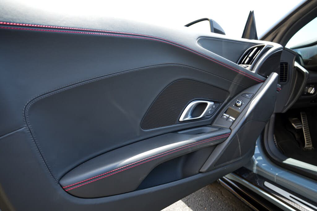 2020 Audi R8 quattro V10 Performance Spyder AWD photo 18 of 24