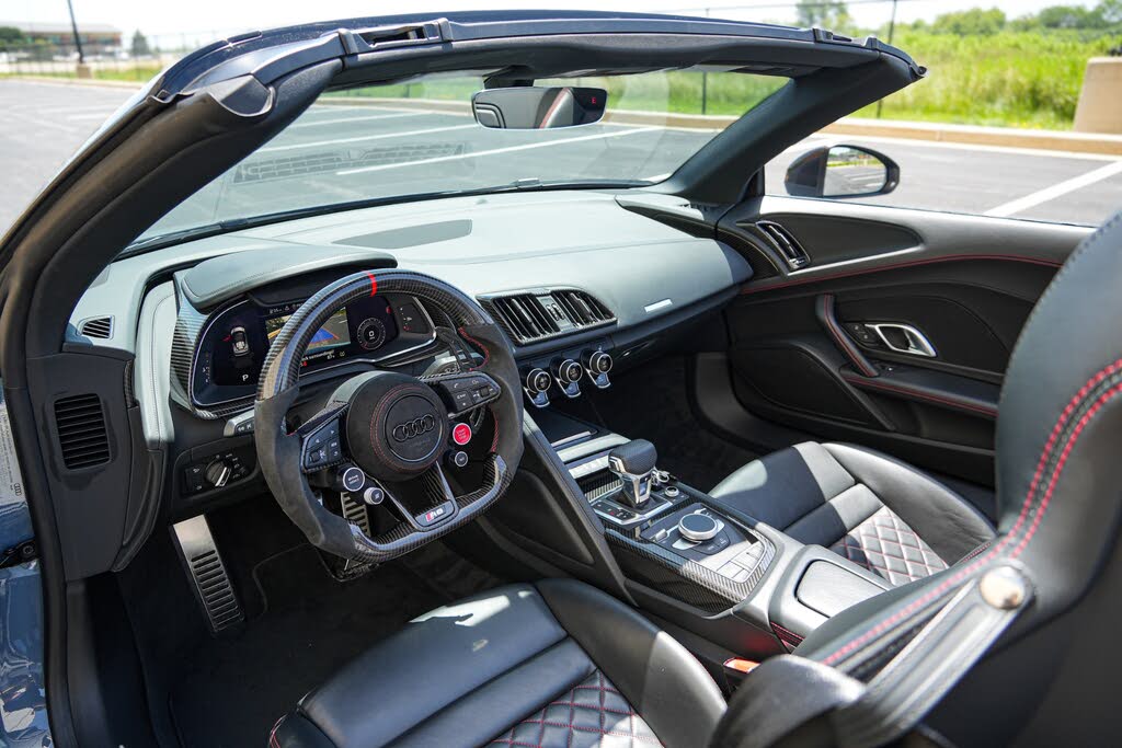 2020 Audi R8 quattro V10 Performance Spyder AWD photo 20 of 24
