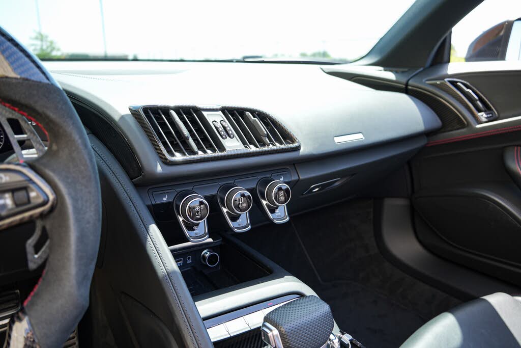 2020 Audi R8 quattro V10 Performance Spyder AWD photo 23 of 24