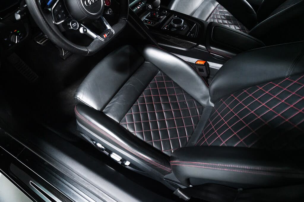 2018 Audi R8 quattro V10 Plus Coupe AWD photo 20 of 24