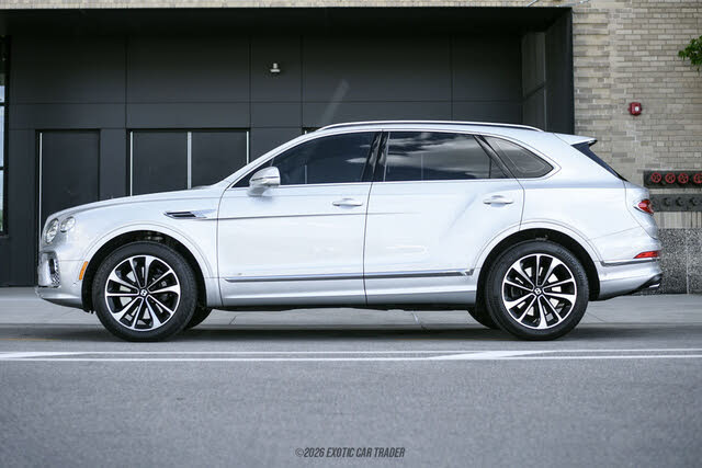 2021 Bentley Bentayga V8 AWD photo 3