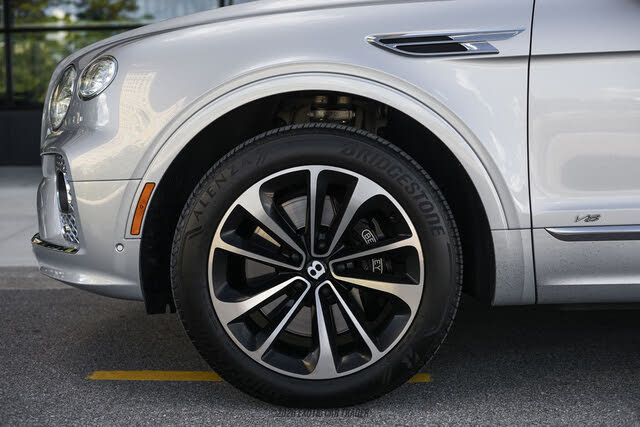 2021 Bentley Bentayga V8 AWD photo 4
