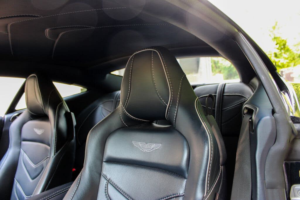 2019 Aston Martin DBS Superleggera Coupe RWD photo 11
