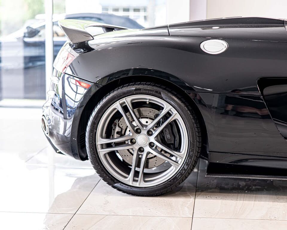 2012 Audi R8 5.2 quattro Spyder AWD photo 12 of 24