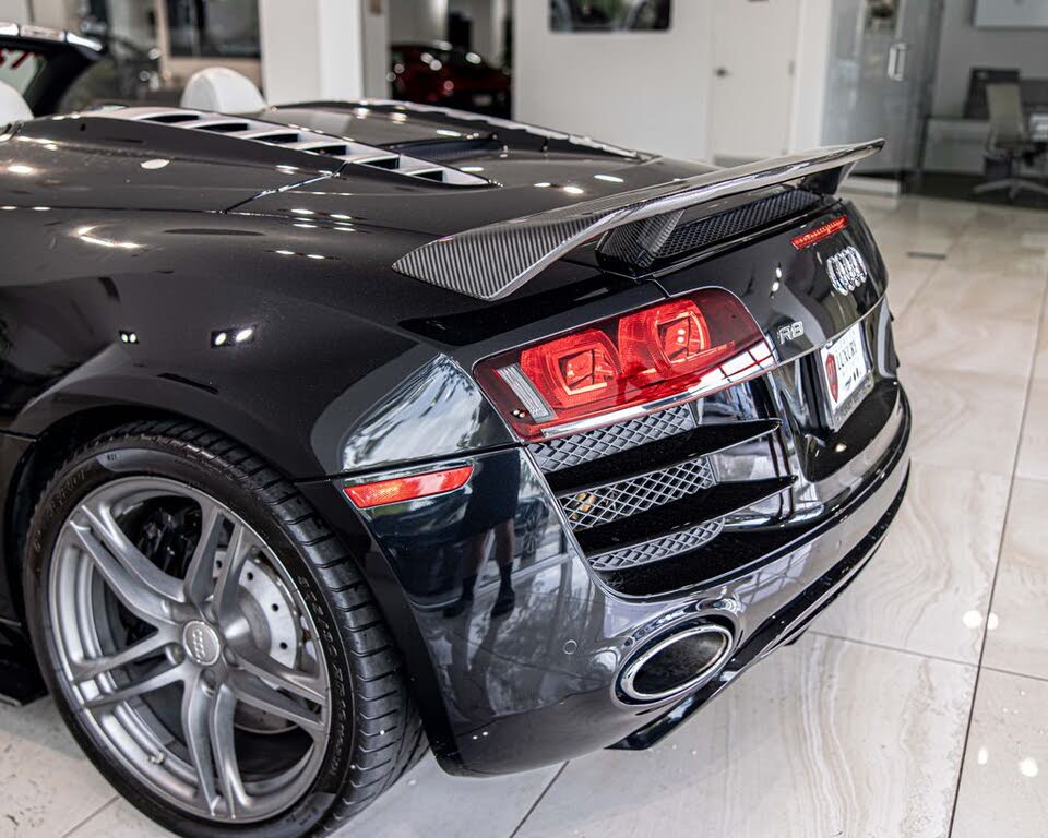 2012 Audi R8 5.2 quattro Spyder AWD photo 15 of 24