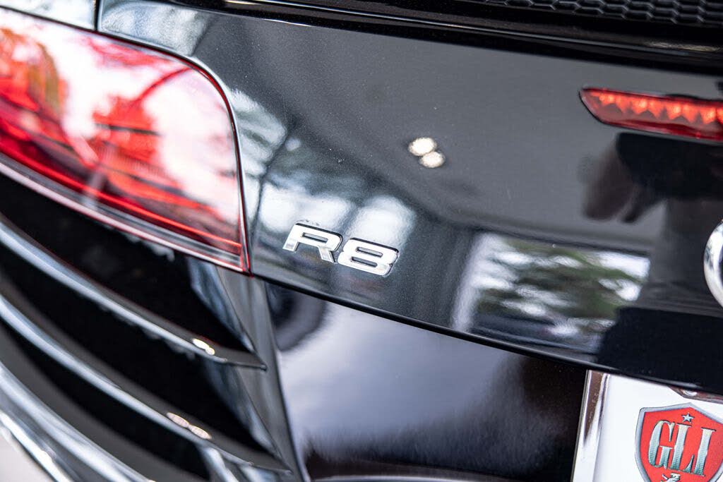 2012 Audi R8 5.2 quattro Spyder AWD photo 16 of 24