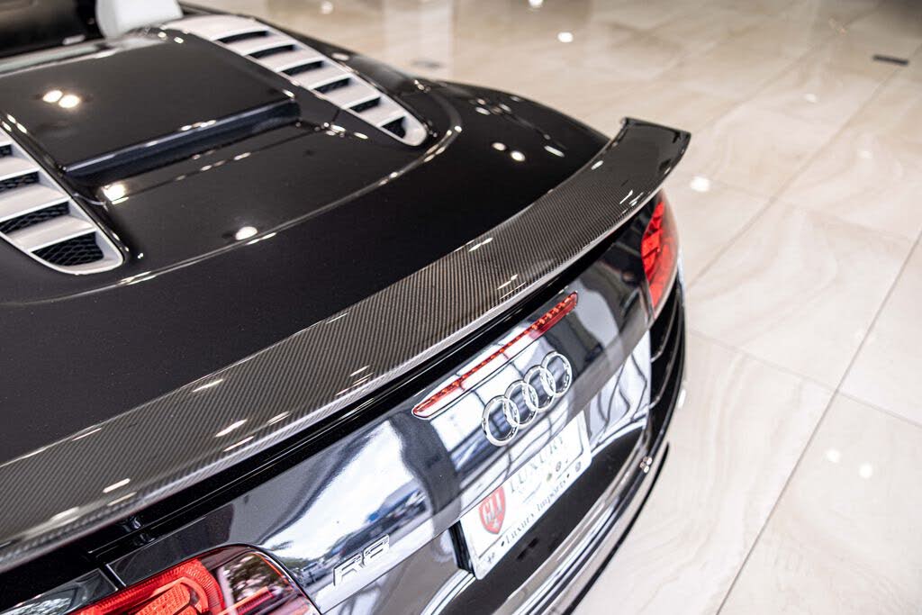 2012 Audi R8 5.2 quattro Spyder AWD photo 17 of 24
