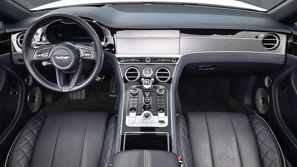 2022 Bentley Continental GTC V8 AWD photo 4