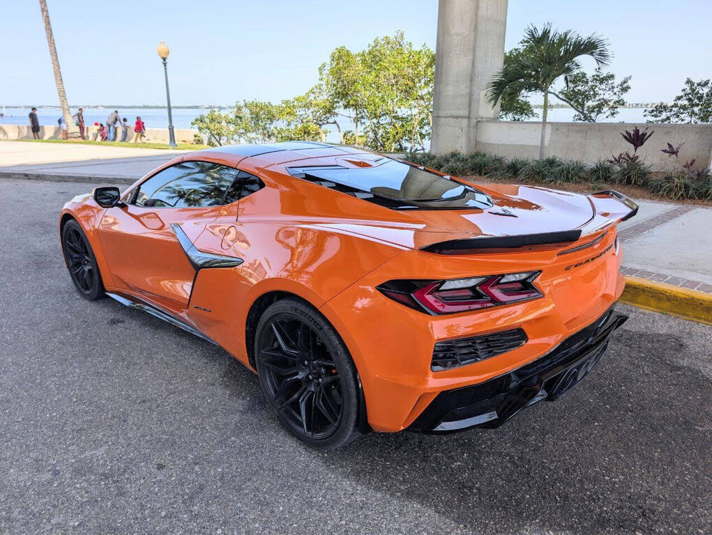 2023 Chevrolet Corvette Z06 2LZ Coupe RWD photo 8