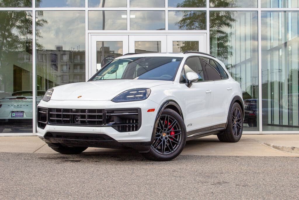 2025 Porsche Cayenne GTS AWD
