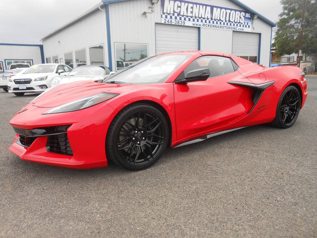 2024 Chevrolet Corvette Z06 3LZ Convertible RWD photo 13
