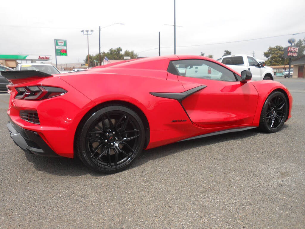 2024 Chevrolet Corvette Z06 3LZ Convertible RWD photo 17