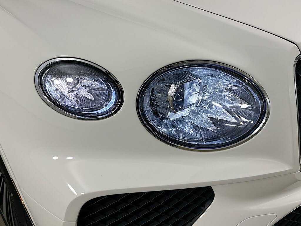 2026 Bentley Bentayga V8 AWD photo 13