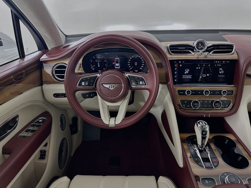 2026 Bentley Bentayga V8 AWD photo 17
