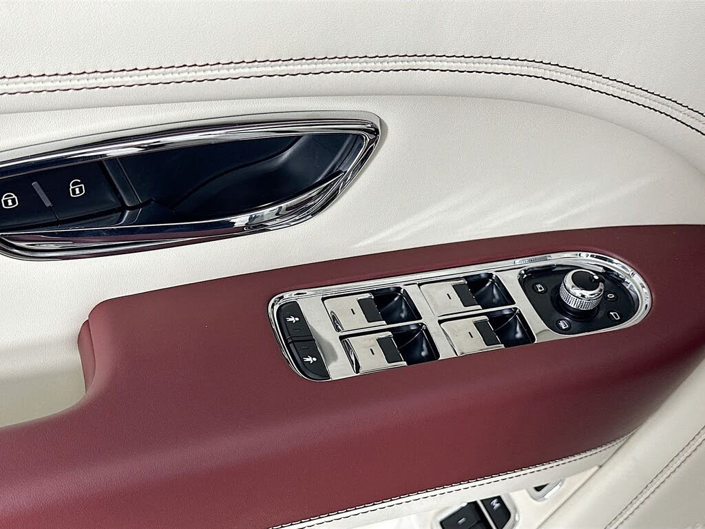 2026 Bentley Bentayga V8 AWD photo 19